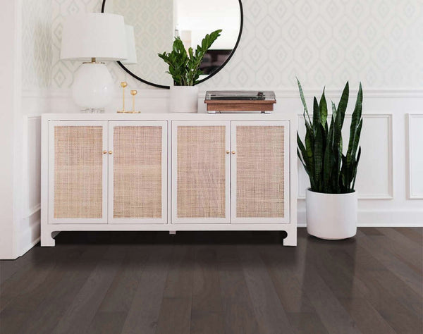 Top-down view of Charcoal SPC Hybrid Floorboards 5+1.5mm in Charcoal colour dark shade hybrid flooring sample