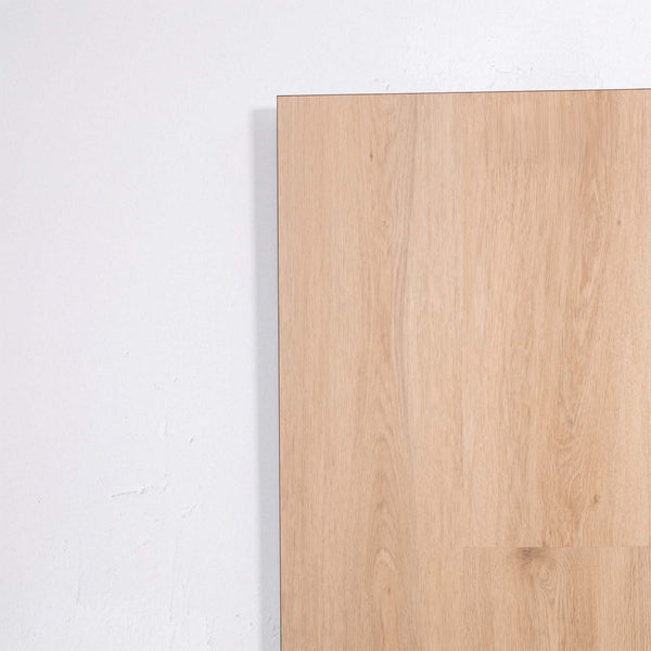 Side view of Raw Neutral SPC Hybrid Floorboards 5+1.5mm in Raw Neutral colour medium tone hybrid flooring sample