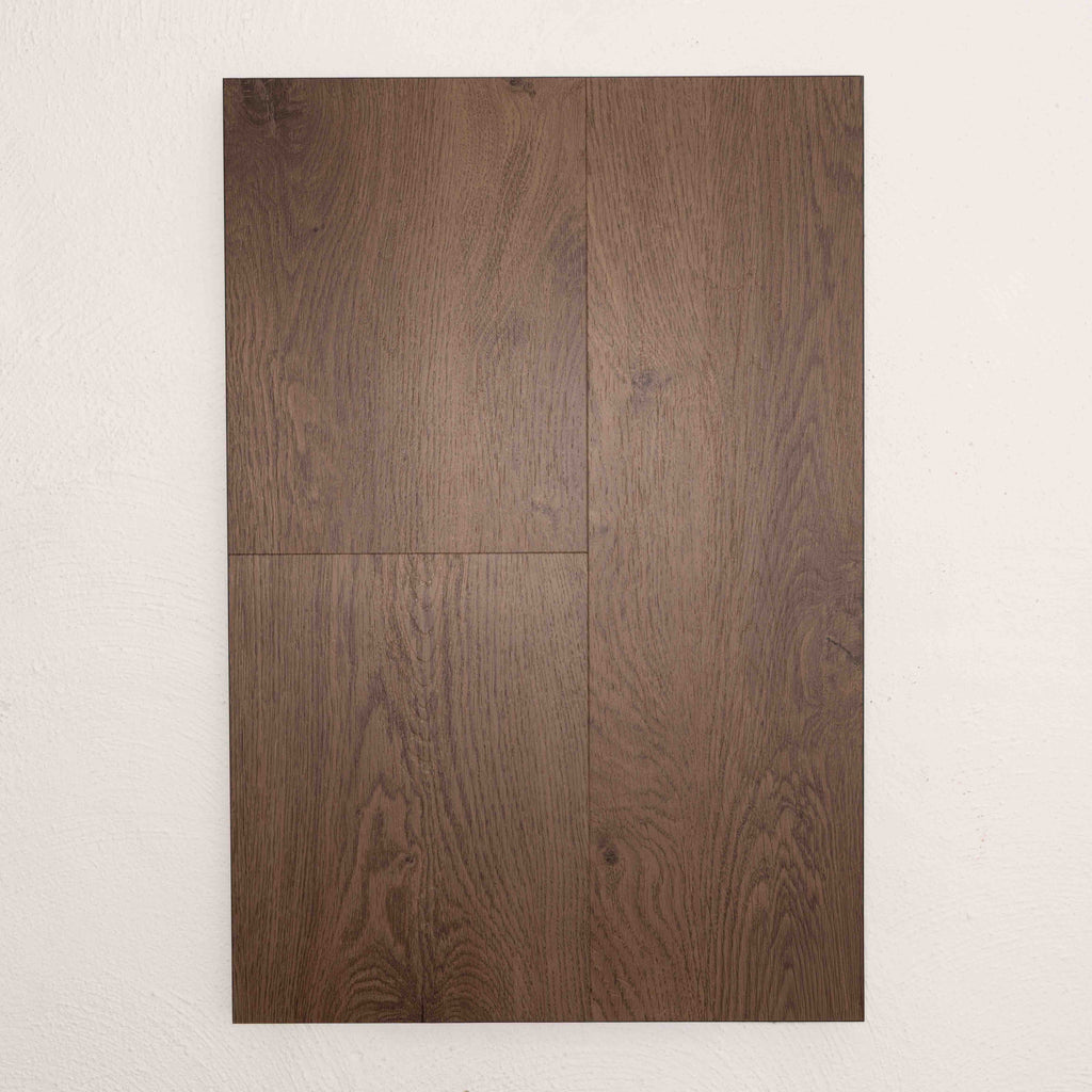 Top-down view of Aged Oak Allure Vinyl Plank 1423x229x4.5mm in Aged Oak colour warm tone vinyl flooring plank sample