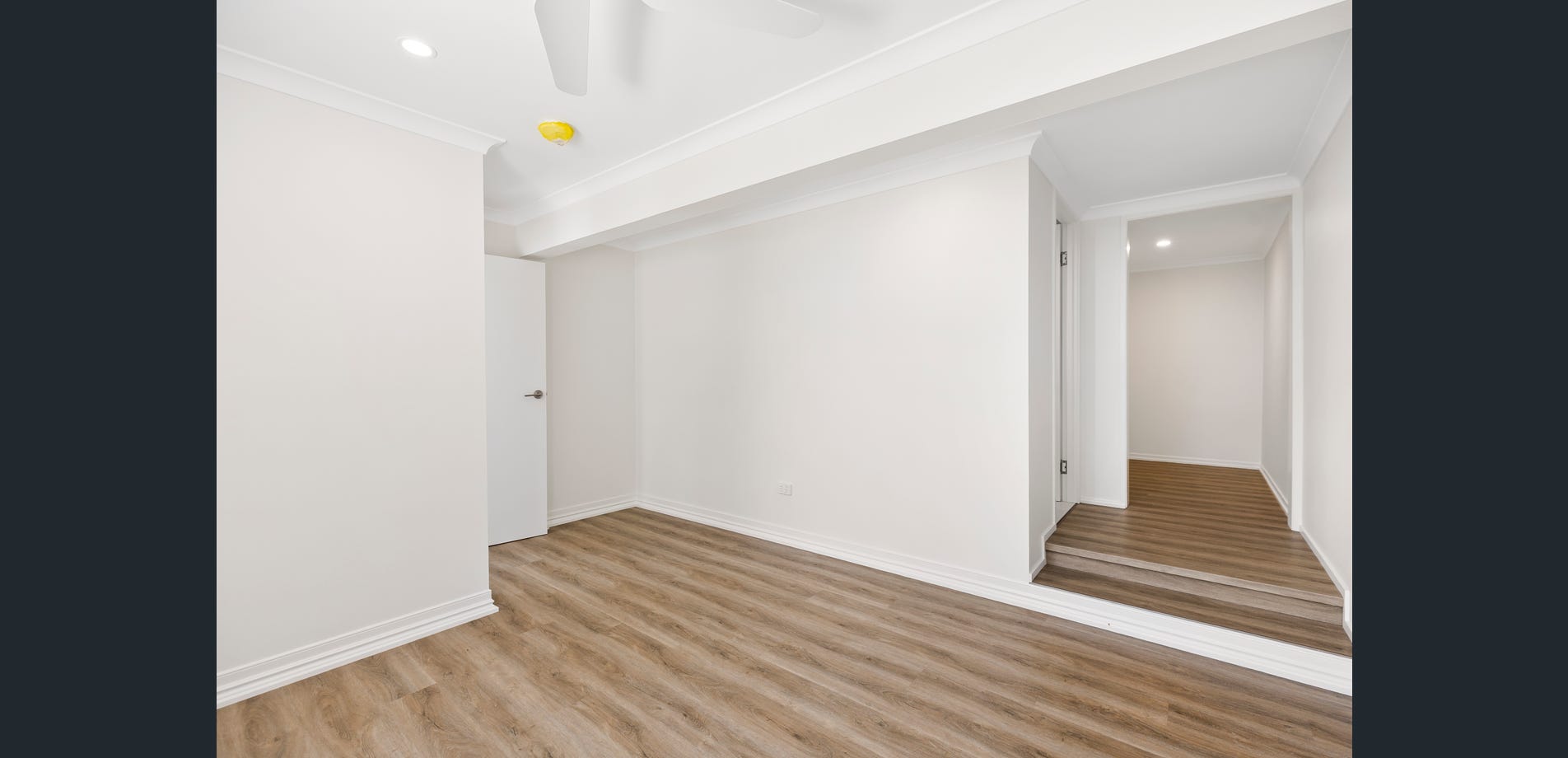 Beige Sand SPC Hybrid Floorboards 5+1.5mm