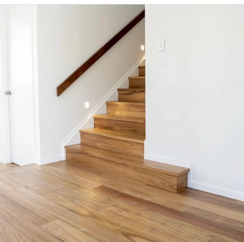 Full view of Blackbutt Australian Hardwood 14.3mm in Blackbutt Australian colour dark shade timber flooring sample