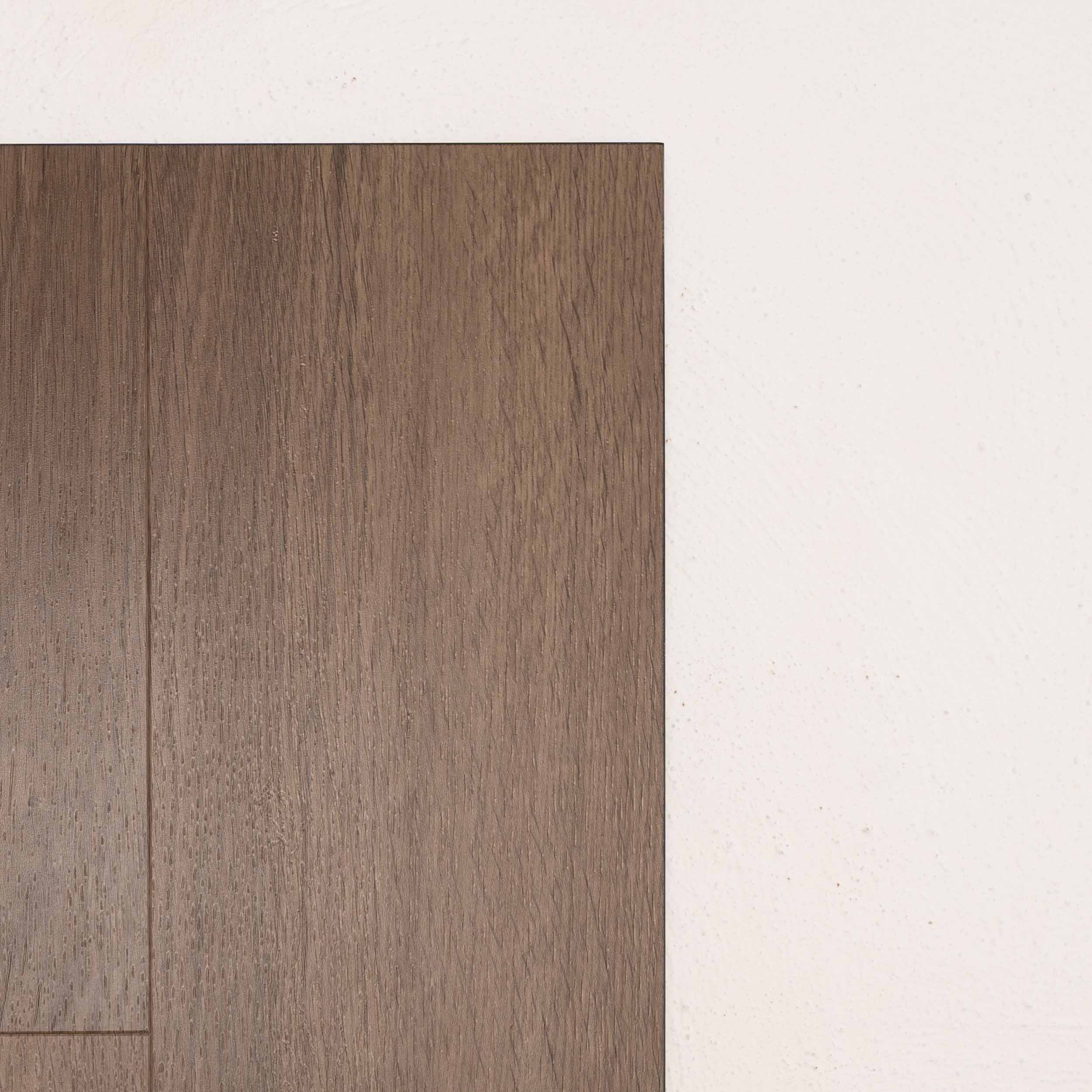 Detailed view of Saddle Oak Vision Vinyl Planks 5mm in Saddle Oak colour warm tone vinyl flooring plank sample